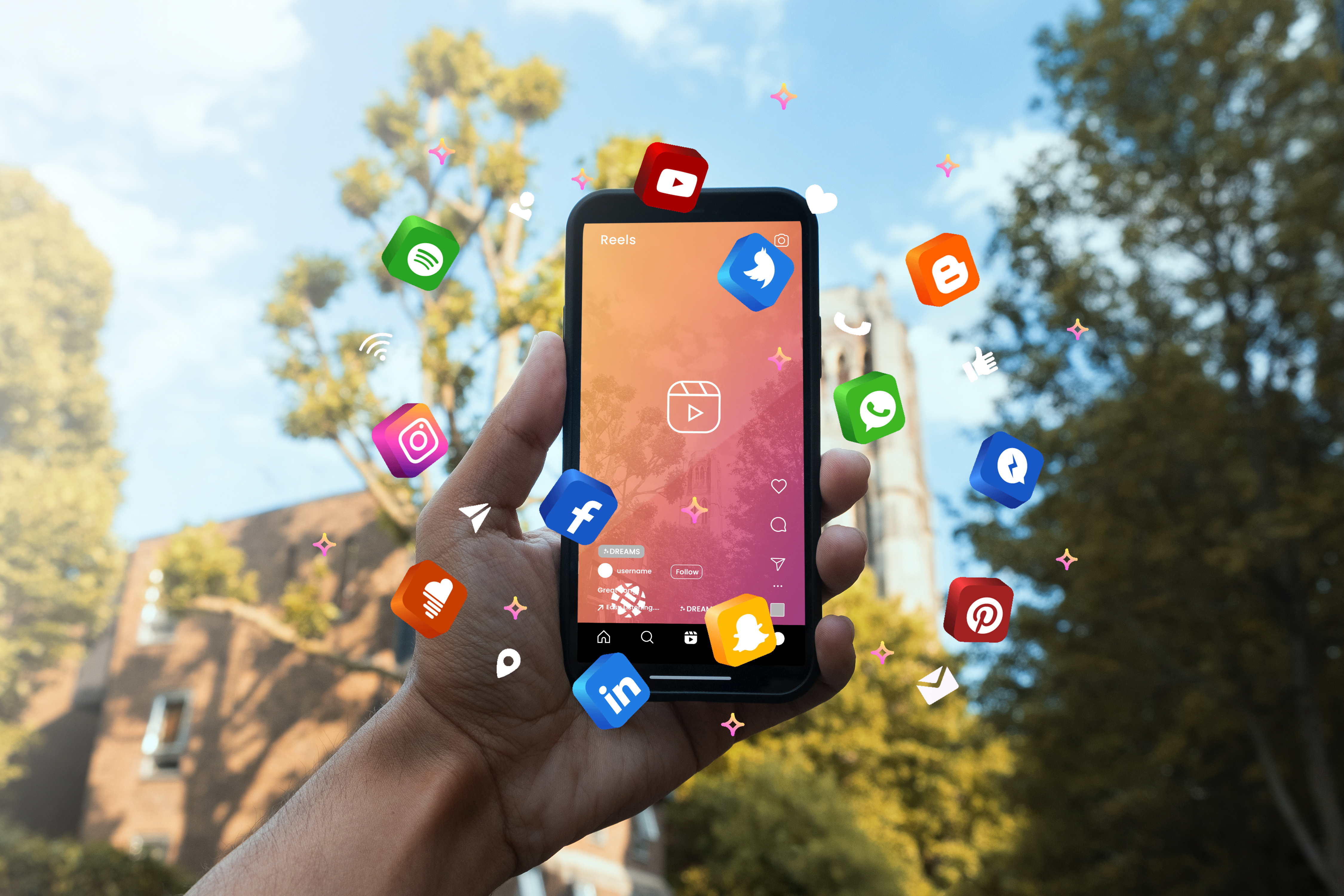 Sosyal medya kullanıcılarını hedef alan hackleme yöntemleri ve alınması gereken önlemler.