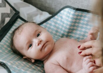 Minik nefeslerin sessiz düşmanı RSV Virüsü alarm veriyor.