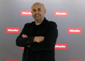 Miele, teknolojiyi şıklık ile buluşturduğu İstanbul Florya’daki yeni mağazasında eşsiz bir deneyim sunuyor.