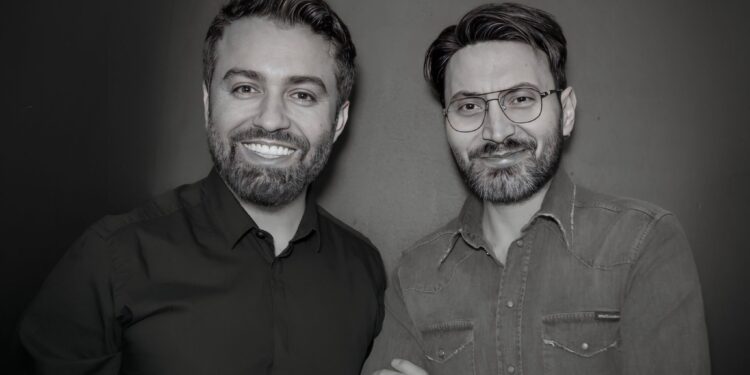 Ahmet Çoban & Mehmet Yaprak saç bakım onarım uzmanı.