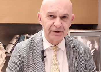 HPV aşısı ve tarama ile rahim ağzı kanseri önlenebilir.