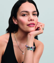 Pandora ile baharı karşıla.