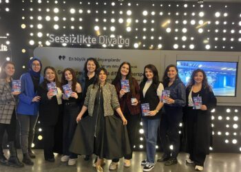 Timaş Çocuk’tan anlamlı buluşma: Ayşegül Dede ile “İyilik Yap Denize At” söyleşisi.