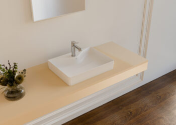 Creavit’ten yazlık evler için şık ve pratik banyo önerileri.