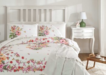 Taç’tan Anneler Günü’ne sıcacık bir hediye: Petunia Throw’lu Nevresim seti!