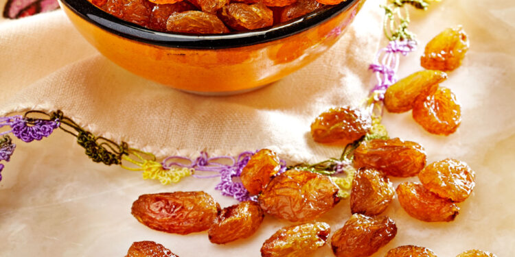 Çekirdeksiz kuru üzüm, kuru kayısı ve kuru incir ihracatında 1 milyar dolar aşıldı.