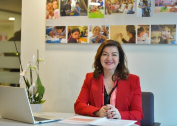 Duru ve AÇEV’le çocuklar oynaya oynaya büyüyor.