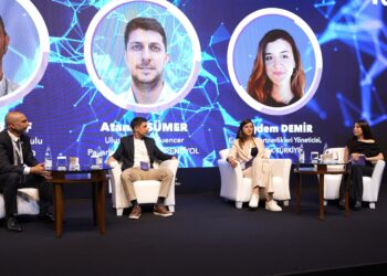 Ne Üretmeliyiz Zirvesi’de global uzmanlardan önemli açıklamalar.