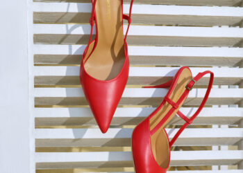 Divarese ve George Hogg ile özel anlarınıza ışıltı katın.