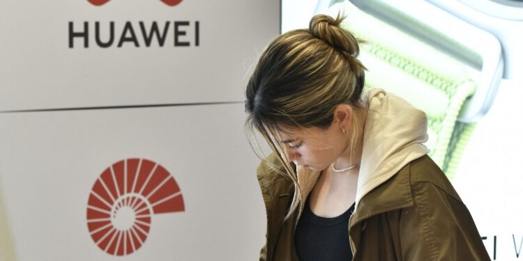 Huawei MatePad Pro serisi ile öğrencilere yönelik etkinlikler ve özel fırsatlar sunuyor.