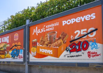 Tıkla Gelsin®, Burger King® ve Popeyes® panolarını hack’ledi!