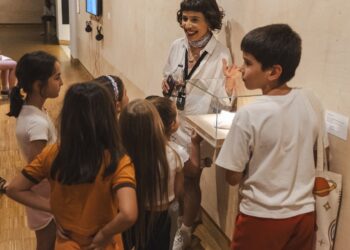 Garanti BBVA’dan kurucusu olduğu Salt’ta çocuklara özel sergi turları.