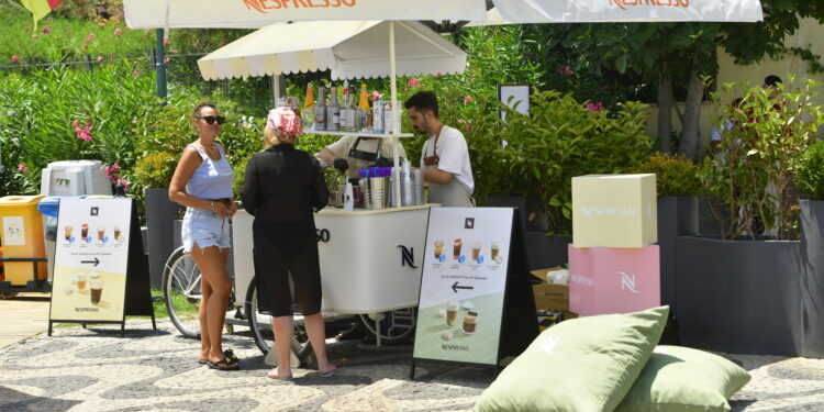 Kahvenin en serin, en şık hâli: Baia Bodrum’da Nespresso yaz workshop’u gerçekleşti.
