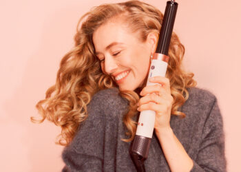 Dyson, yeni Airwrap Co-anda 2x™ saç şekillendirme ve kurutma setini tanıttı.