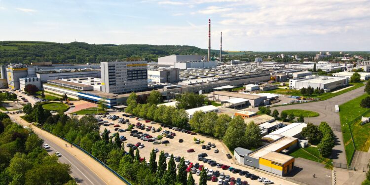 Continental, lastik üretiminde sürdürülebilirlik hedeflerine kararlılıkla ilerliyor.