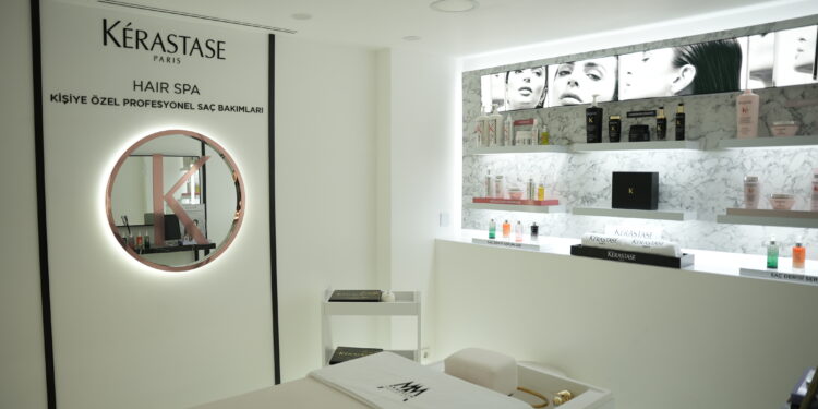 Kérastase’tan Türkiye’de bir ilk daha: Kérastase profesyonel Hair Spa deneyimi MM Bahçecik Ulus’ta.