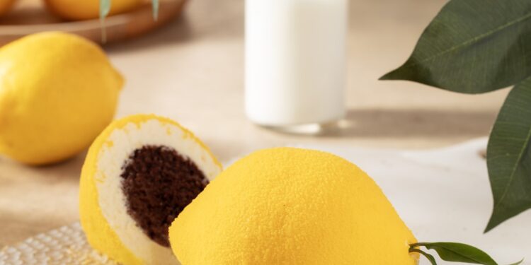 Şekerci Cafer Erol’dan yaza özel: Lemon Velvet Cake.