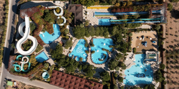 Hotels.com verilerine göre Aquapark Otel aramalarında %100 artış görüldü.