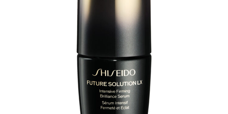 Shiseido Future Solution LX ile evde profesyonel cilt bakımı.