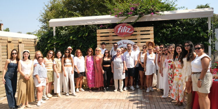 Filiz ile “Bu Yemek Senin Hikayen” bu kez Bozcaada sofralarında hayat buldu.