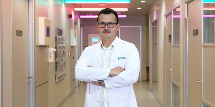 Bel fıtığı tedavisinde ilk seçenek ameliyatsız yöntemler!