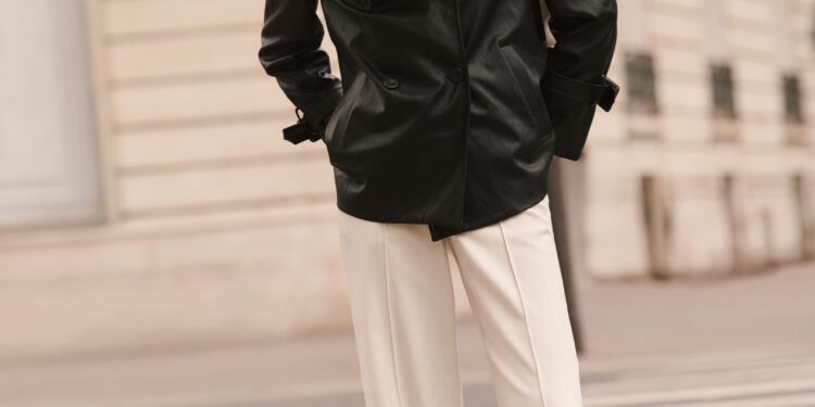 adL’nin 25/26 Kış Koleksiyonu, Josephine Le Tutour ve Lukasz Pukowiec’nin zamansız kareleriyle tamamlanıyor.