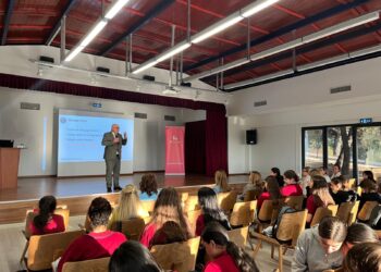 Koruncuk Vakfı’nda kız çocuklarına finansal okuryazarlık ve finans güvenliği eğitimi gerçekleşti.