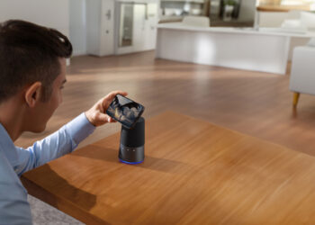 Red Dot 2024 ödüllü hoparlör AnkerWork S600 ile toplantılarda yeni dönem.