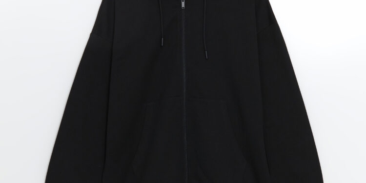 Sonbaharın konforu ve şıklığı LC Waikiki triko koleksiyonunda buluşuyor.