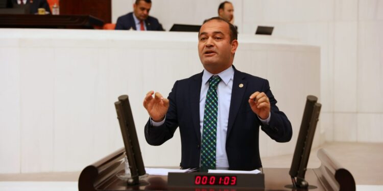 Türkiye’de 750 çocuk işçi öldü.