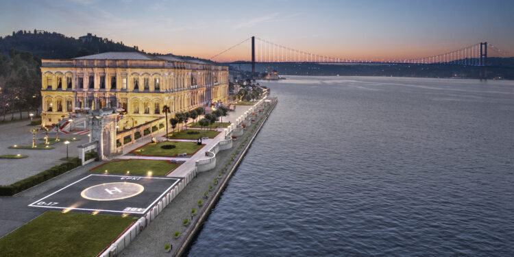 Çırağan Palace Kempinski İstanbul, The 2025 ULTRAs ödülleri’nde Türkiye, Orta Doğu ve Afrika’nın En İyisi Seçildi.
