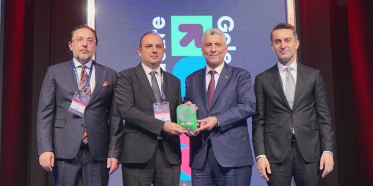 Pazarama, Türkiye E-Ticaret haftası etkinliği’nde stratejik partner olarak yer aldı.