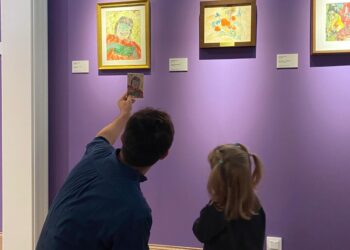 Tuvalden dijital sanata: çocuklar için keşif dolu atölyeler.