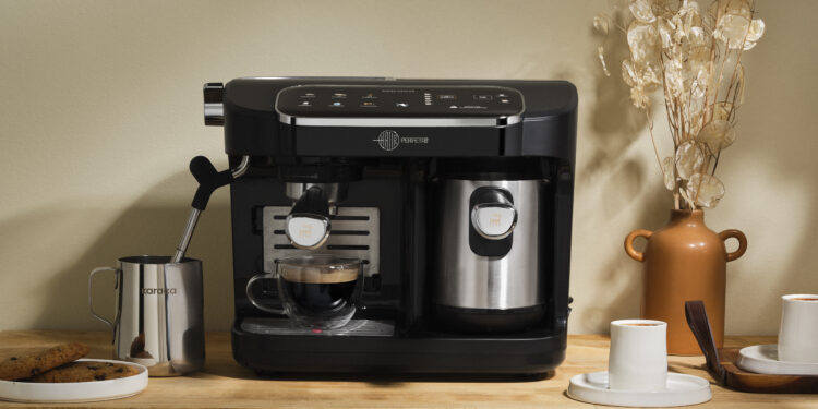 Karaca’dan dünyada bir ilk “Hatır Perfetto” ilk beş günde kategorinin lideri oldu.