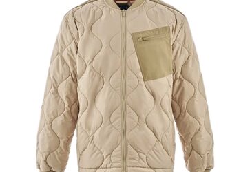 Under Armour’dan şehirden doğaya konforlu erkek stili.