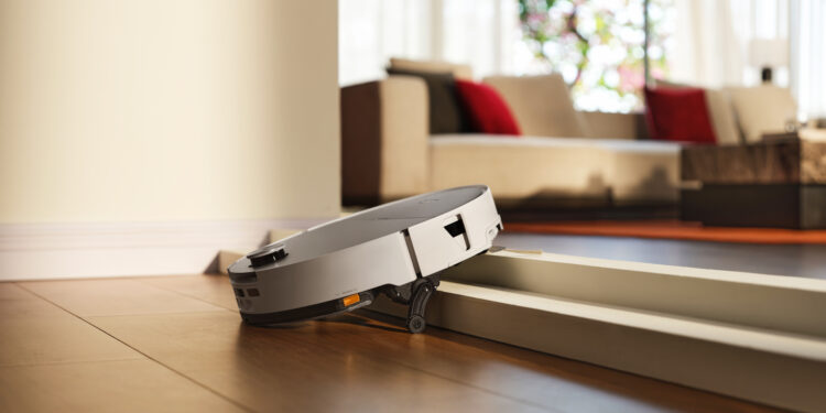 Roborock, CES 2026’da Saros 20 ve Saros 20 Sonic modellerini tanıttı.
