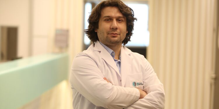 Bir tıkla başlıyor, hayatları dağıtıyor! sanal kumar bağımlılığı uzun süreli tedavi gerektiriyor!