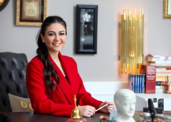 Türk dil bilimciden yerli deneyimle küresel cihaz.