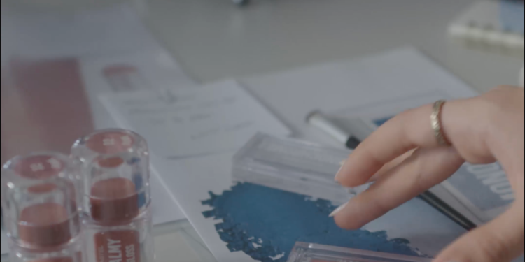 Show by Pastel’den Türkiye’de kozmetik sektöründe bir ilk: dikey dizi projesi Show Must Glow On başladı!