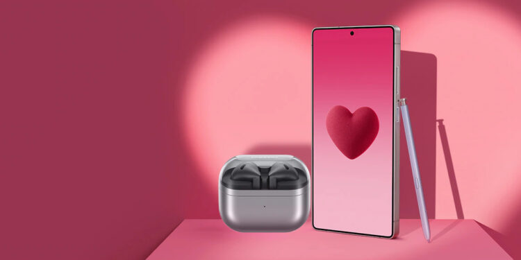 Samsung’dan sevgilinin tarzına tarz katacak hediye önerileri.