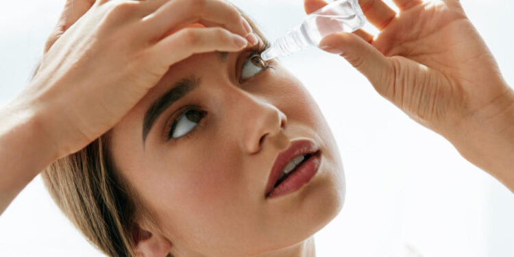 Göz damlası kullanmak orucu bozmaz.