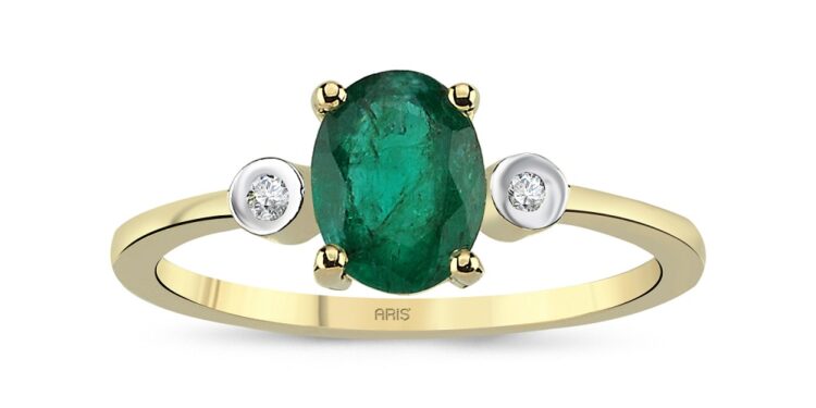 Şeker Bayram’ında Ariş Pırlanta tasarımları ile şıklığınızı tamamlayın.