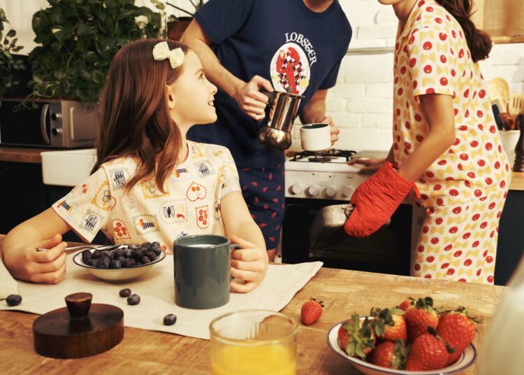 Penti Pijama Günleri bbaşladı: yeni sezon kadın, erkek ve çocuk pijamalarında 2 al 1 öde fırsatı!