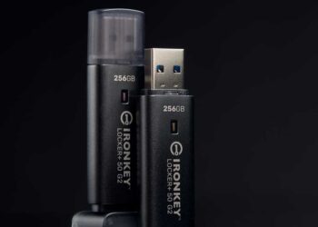 Kingston, yeni nesil XTS-AES 256-bit donanım tabanlı şifrelemeye sahip USB sürücüsünü tanıttı.