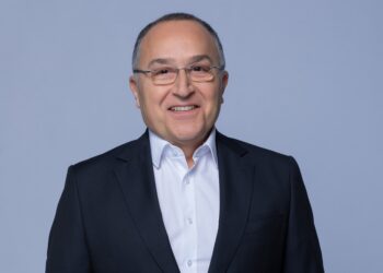 Parkinson hastalığına bağlı gelişen psikoz tedavisi Türkiye’de ilk kez tıbbın hizmetine sunuldu.