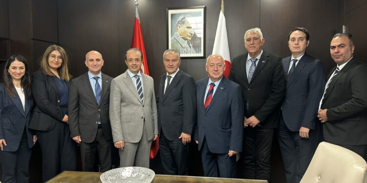 Türk lezzetleri Japonya’da görücüye çıktı Japonlar Türk lezzetlerine hayran kaldı.