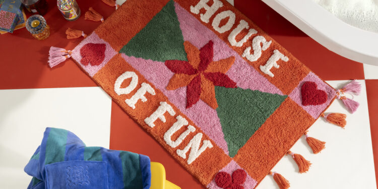 Zsa Zsa Zsu ile bahar evlere taşınıyor.