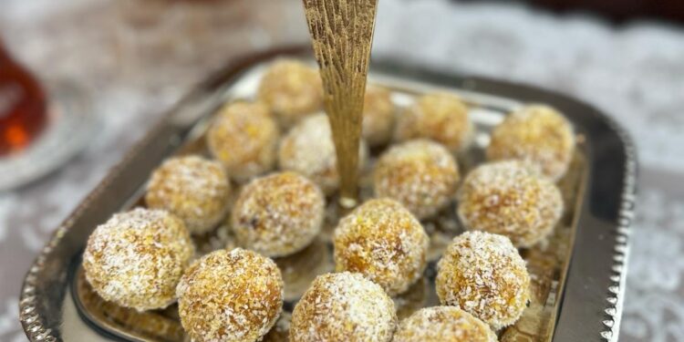 Havuçlu Hurmalı Burçak Topları Tarifi