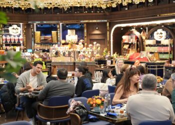 Şekerci Cafer Erol’da pazar günleri caz eşliğinde brunch keyfi. 