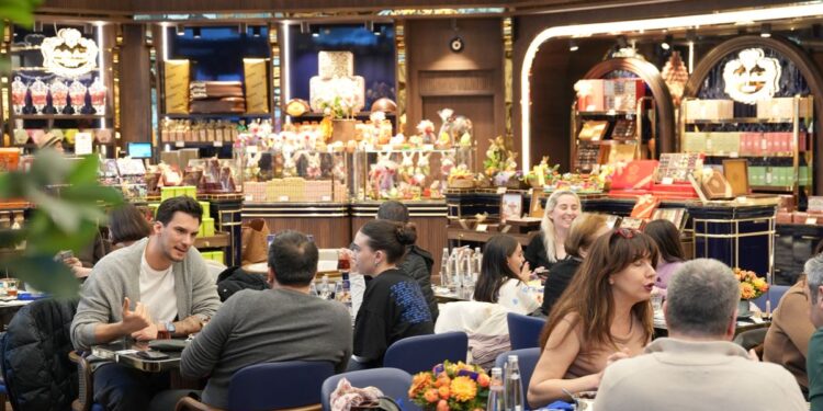 Şekerci Cafer Erol’da pazar günleri caz eşliğinde brunch keyfi. 